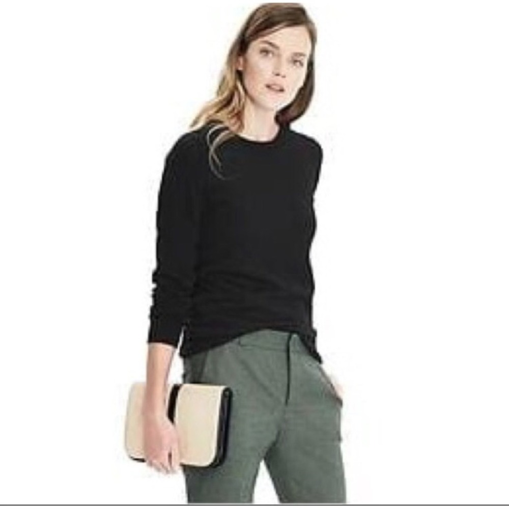 J.Crew Sweater Women M Black 100% Merino Wool Crew Neck Preppy Office Minimalist